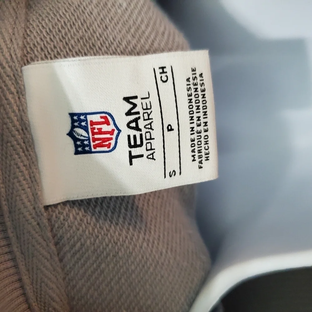 New England Patriots Shirt Women Small NFL Gray Team Apparel Sweatshirt